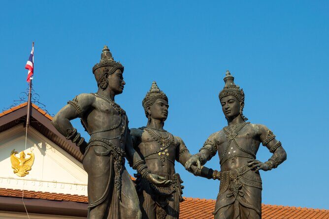 Chiang Mai Scavenger Hunt and Sights Self-Guided Tour - Navigation and walking comfort in Chiang Mai streets