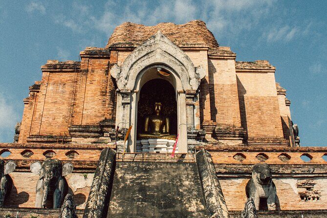 Chiang Mai Shared City Tour with Famous Temples - Guide style matters: Oolala, Som, Amy, and Noom really define the tour