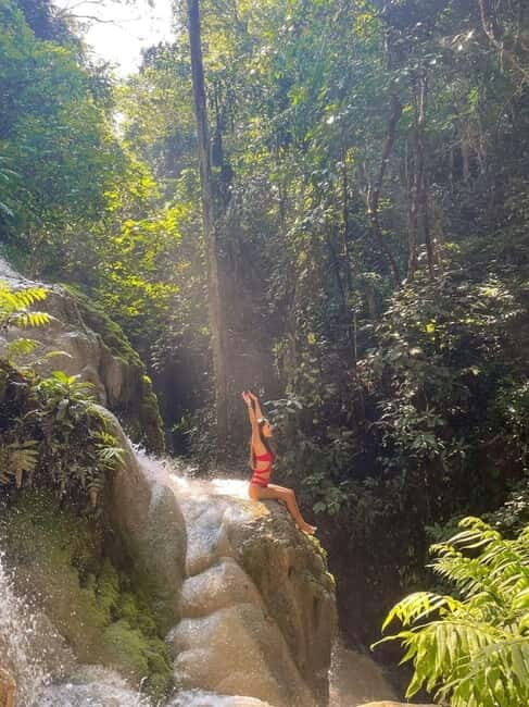 Chiang Mai Sticky Waterfall Adventure-Climb Like Spider-Man! - Arriving at Bua Thong: climbing a real waterfall, barefoot