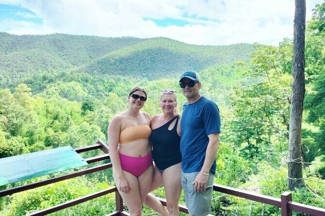Chiang Mai Sticky Waterfall Dantewada and Banden Temple Tour - Sticky Waterfall (Buatong Waterfall): why the rocks are grippy and climbing feels easy