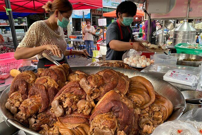 Chiang Mai Street Food Tour by Tuk Tuk with Pick Up - Chang Phuak Gate, the Elephant Gate: where the street-food plan really clicks