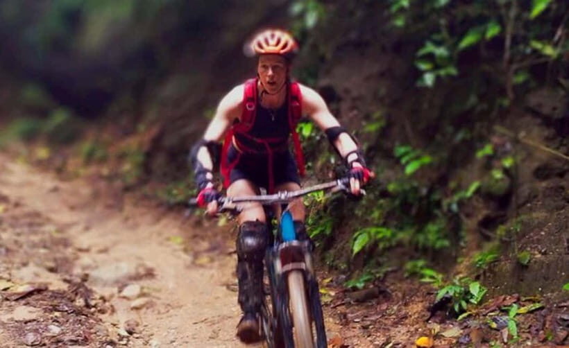 Chiang Mai: Suthep National Park Hiking & DH Mountain Biking - Pro-level safety gear and why it matters on steep trails