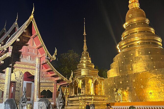 Chiang Mai Temples and Market Tuk-Tuk Evening Night Tour - Night Bazaar food tastings: how to eat like a confident first-timer