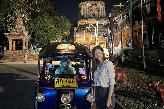 Chiang Mai Temples and Market Tuk-Tuk Evening Night Tour - Meeting point and timing: Burger King start, Night Bazaar finish