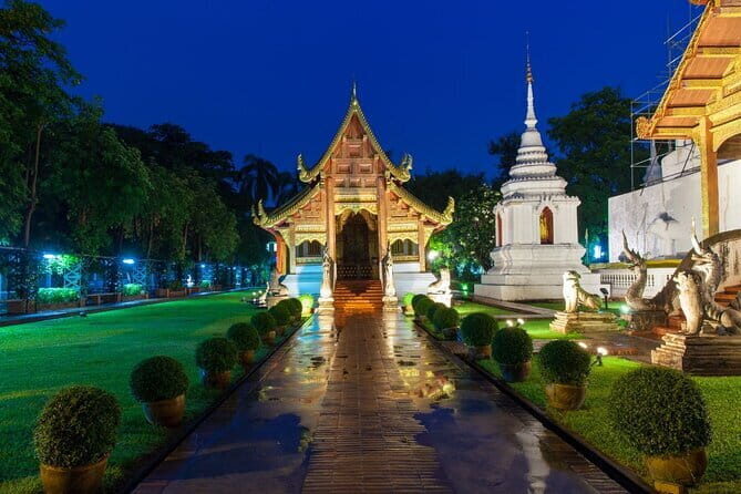 Chiang Mai Temples and Market Tuk Tuk Night Tour - How this 6:30 pm tuk-tuk timing changes Chiang Mai