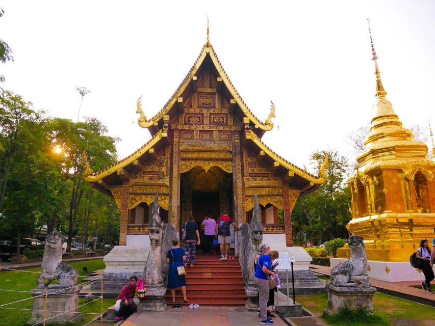 Chiang Mai: Temples and Street Food Night Tour by Tuk Tuk - Who Should Book This Tuk Tuk Temples and Street Food Tour