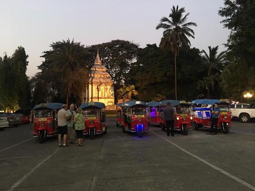 Chiang Mai: Temples and Street Food Night Tour by Tuk Tuk - Should You Book It?