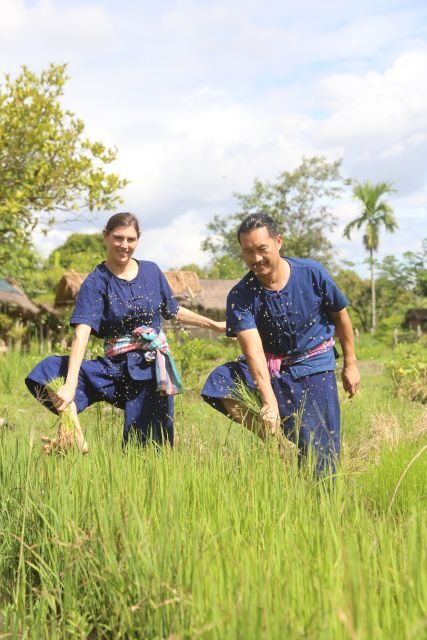 Chiang Mai: Thai Buffalo and Rice Planting Experience - First Stop at Hang Tueng Farmstay: How the Day Starts