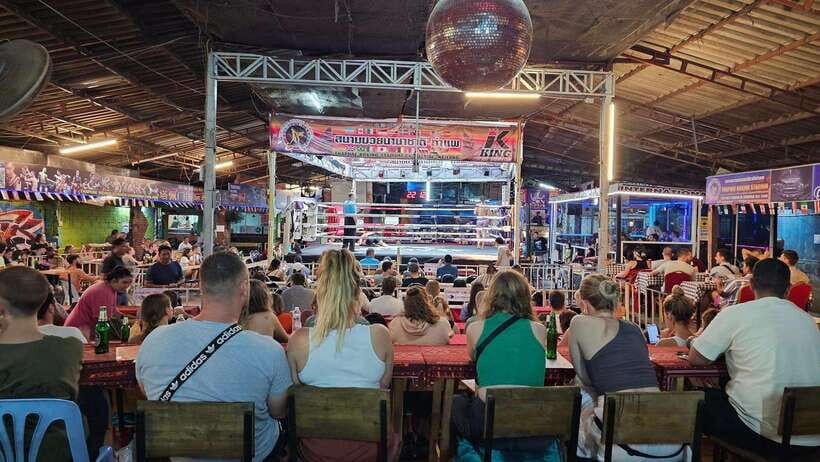 Chiang Mai: Thaphae Boxing Stadium Muay Thai - The night’s first must-see moment: Wai Kru Ram Muay