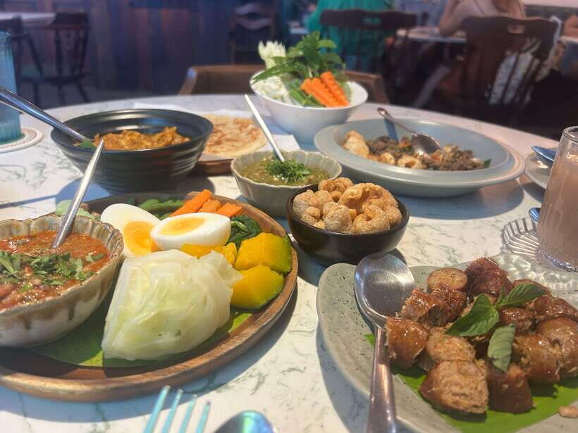 Chiang Mai: Walking Food Tour - Chicken Satay With Peanut Sauce: Compare It to Bangkok in Your Head