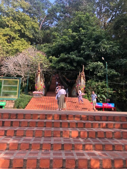 Chiang Mai: Wat Pha Lat & Wat Phra That Doi Suthep Tour - What to Wear and How to Plan Your Body for 270 Minutes
