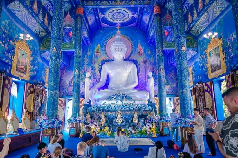 Chiang Mai: White, Red/Black & Blue Temples Tour with Lunch - Key things that make this tour worth your attention