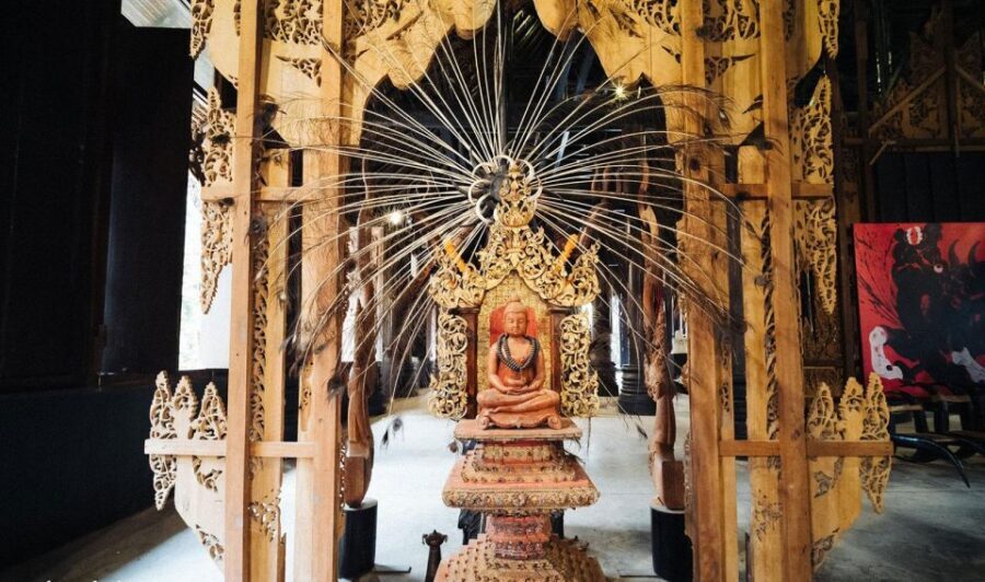 Chiang Mai: White, Red/Black & Blue Temples Tour with Lunch - Price and value: why this costs $33 and what you get for it