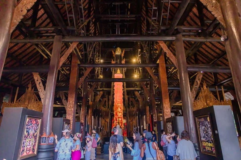Chiang Mai: White, Red/Black & Blue Temples Tour with Lunch - From Chiang Mai to Chiang Rai: the long-drive reality check