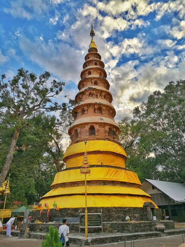 Chiang Mai:Hidden Gems: From Ancient Ruins to Serene Temples - A tight 1-day route through Chiang Mai’s Lanna temples (8:30–14:00)