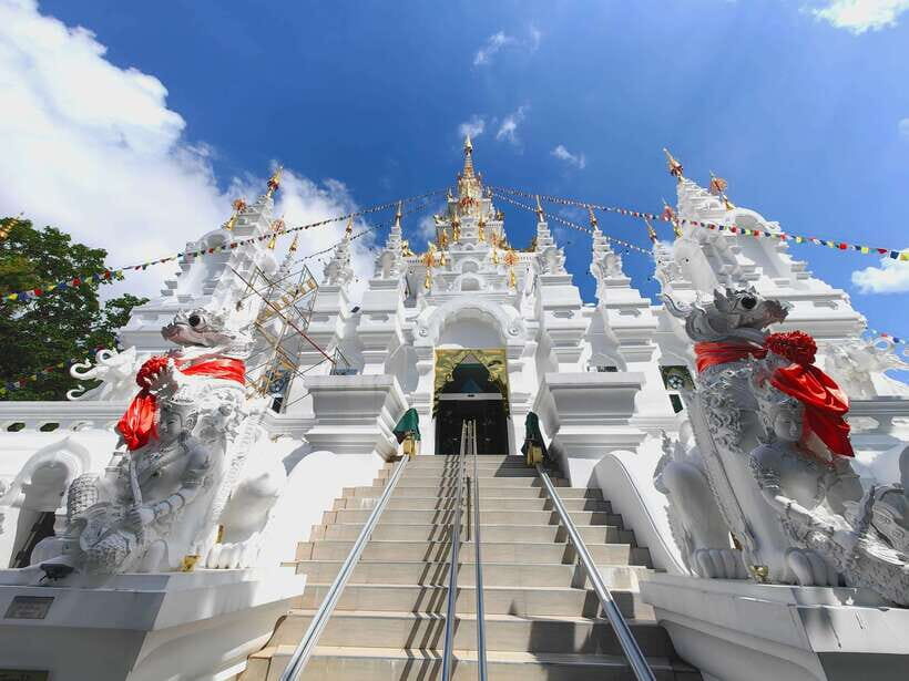 Chiang Mai:Hidden Gems: From Ancient Ruins to Serene Temples - Wat Phratat Sang Chan: the jungle ruin you want for your photos