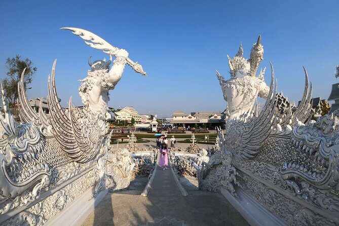 Chiang Rai and White Temple Private All-Inclusive Day-Tour - Long Neck Karen Village: a short visit with cultural context