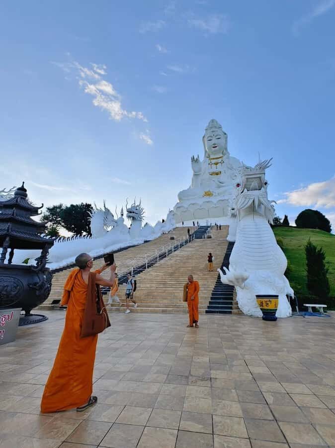 Chiang Rai IG Lalitta Cafe and White, Blue, Red Temples Tour - White Temple (Wat Rong Khun): How to Enjoy the Details Without Feeling Rushed
