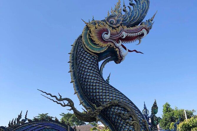 Chiang Rai Temples: Private Tour from Chiang Mai - Wat Rong Seur Ten (Blue Temple): when modern art meets temple meaning