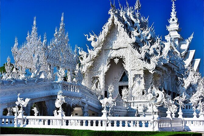 Chiang Rai Temples Private Tour from Chiang Mai - All Inclusive - The 7:00 am start and how the day actually moves