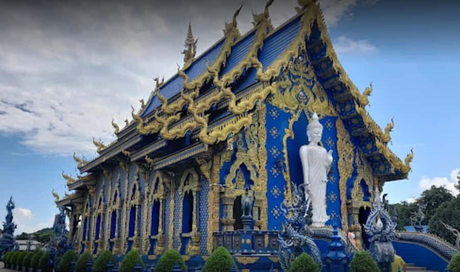 Chiang Rai White, Blue, Red 3 Temples Tour - Lunch, Entry Fees, and How the Value Adds Up