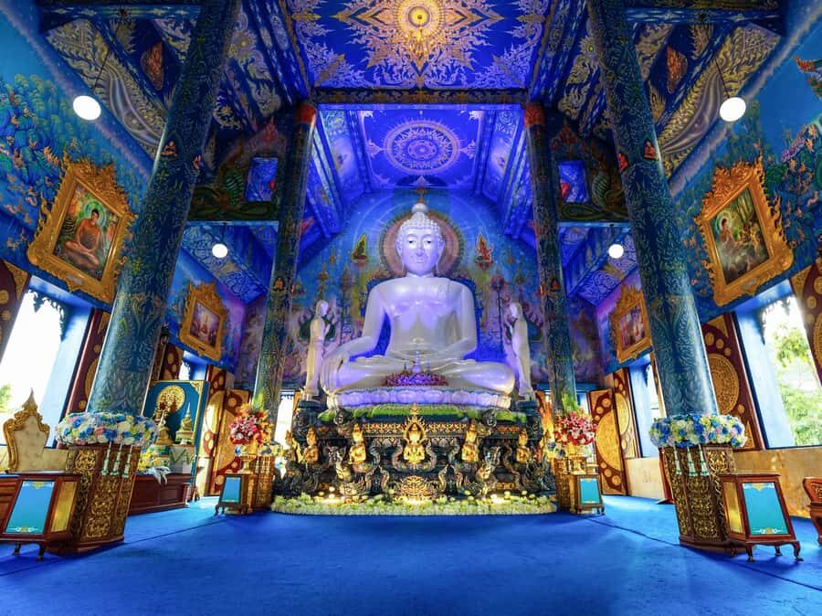 Chiang Rai White Temple and Blue Temple Day Tour - Wat Rong Suea Ten, a cooler mood and great photo angles