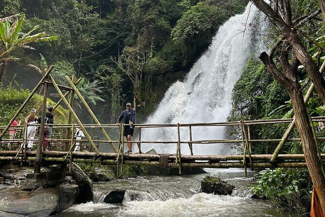 ChiangMai 1DayTour:Elephant Sanctuary,king&queen pagoda,waterfall - Two waterfalls: what to expect and how to prepare