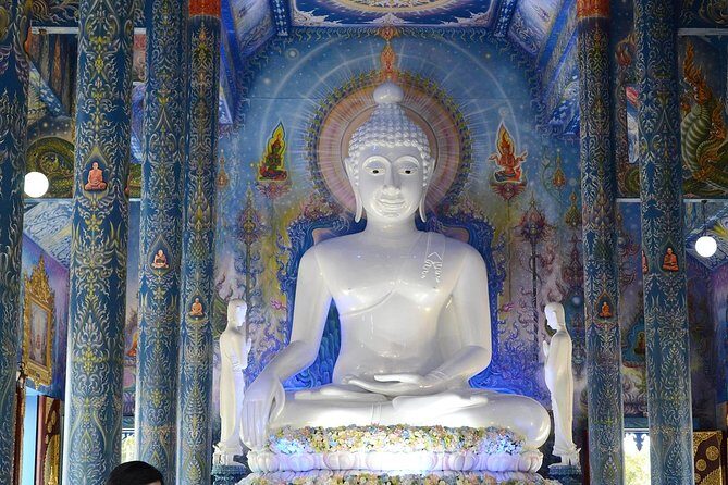 Chiangrai day trip Private Tour - Wat Rong Seur Ten (Blue Temple): shorter time, memorable color