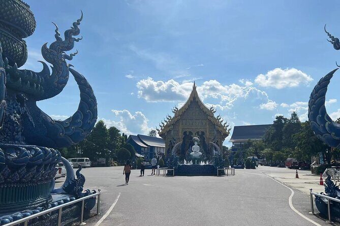 Chiangrai One Day Private Customized Tour from ChiangMai - Wat Rong Seur Ten (Blue Temple): short visit, strong impact