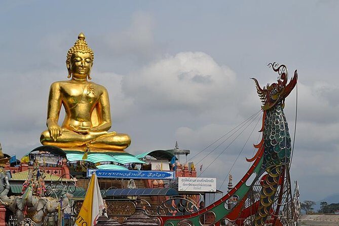 Chiangrai Round Trip Classic Tours 3 Days 2 Nights - Day 2: Blue Temple (Wat Rong Seur Ten), Maekok River Boat Time, and Baan Dam