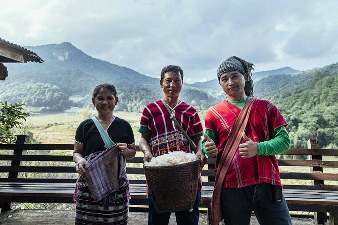 City Escape: Doi Inthanon & Karen Village Private Day Trip - Ban Mae Klang Luang: coffee grinding, tasting, and lunch with a view