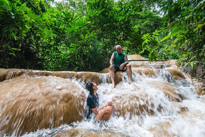 Climb Sticky Waterfall Like a Spiderman - Brunch and Picnic by the Water: Food That’s Part of the Point