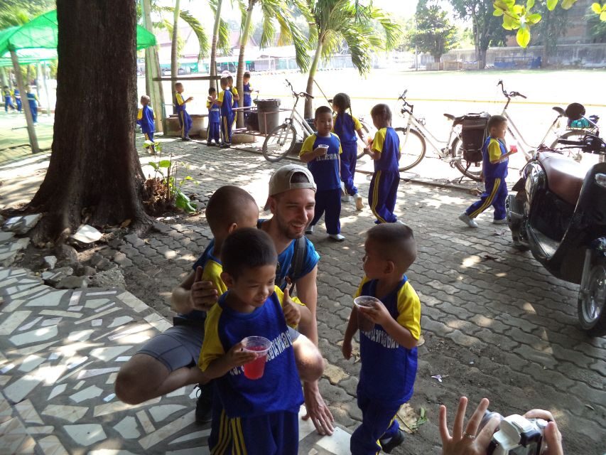 Colors of Chiang Mai Guided Bicycle Tour - Who should book this cycling tour (and who should consider another option)