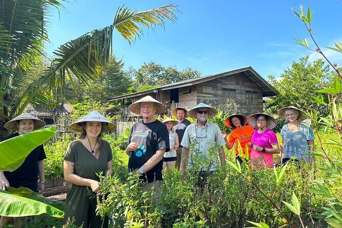 Cooking Class with Organic Farm in Chiang Mai - Market morning in Chiang Mai: more than a quick photo stop