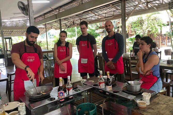 Cooking Class with Organic Farm in Chiang Mai - Instructor energy: why guides like Gayle and Lily matter