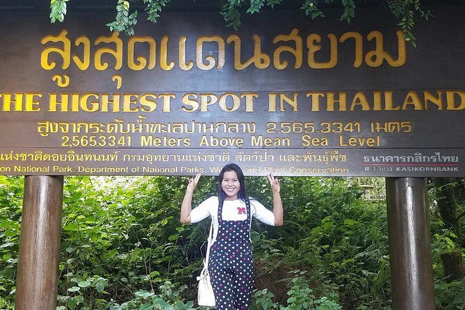 Doi Inthanon National Park Full Day Tour from Chiang Mai - Hmong Tribe market and lunch: where the day turns from park to people