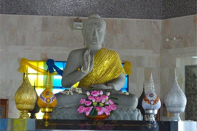 Doi Inthanon Private Trek & Lunch Tour from Chiang Mai - Twin Royal Stupas: Phra Maha Dhatu Nabha Metaneedol and Nabhapol Bhumisiri