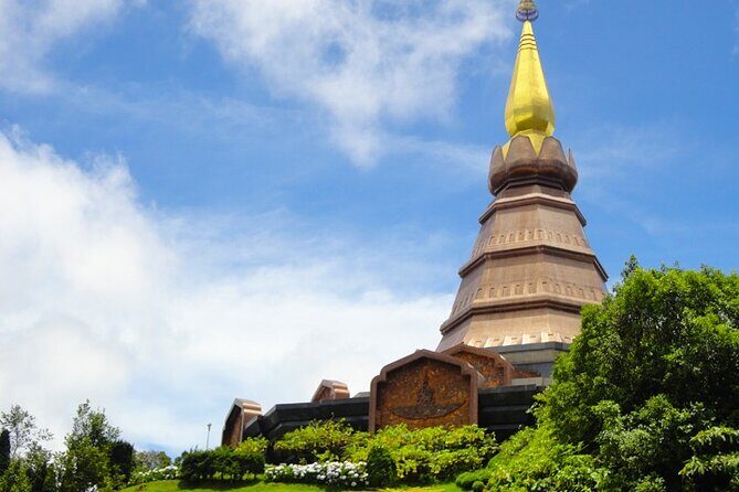 Doi Inthanon Private Trek & Lunch Tour from Chiang Mai - Ban Mae Klang Luang: coffee as a royal project, not a souvenir story
