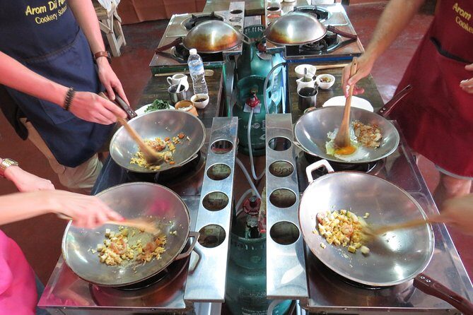 Evening Thai cooking class - 3:30 PM Kad Kom Market Start: It Makes the Whole Meal Make Sense