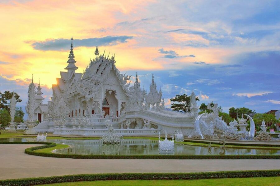 From Chiang Mai: Chiang Rai's Temples Exploration Day Trip - Wat Rong Suea Ten (Blue Temple): Deep Blue Craftsmanship With a Story