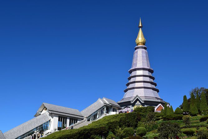 Full-Day Doi Inthanon Nature Tour from Chiang Mai - Wachirathan Waterfall: the short hike that fixes the pace