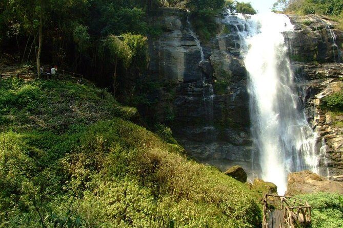 Full-Day Doi Inthanon Nature Tour from Chiang Mai - The summit day: Doi Inthanon, cooler air, and bird-spotting breaks