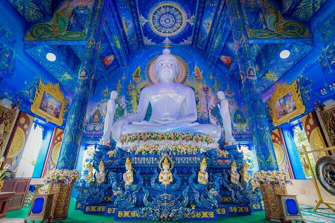 Golden Triangle, White, Black, Blue Temple Full Day Tour From Chiang Mai - Wat Rong Seur Ten Blue Temple: Big, Modern, and Easy to Love