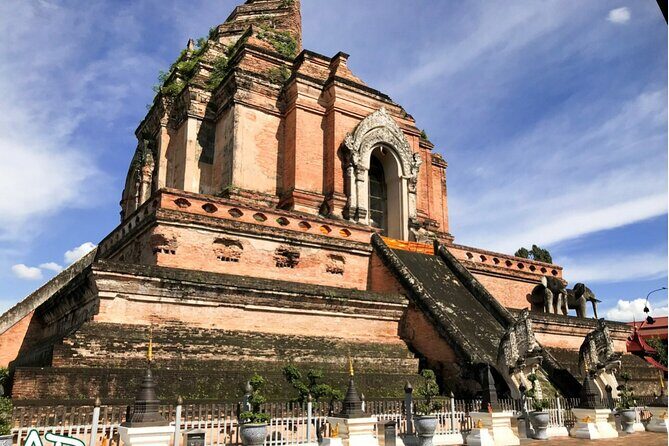 Half day Doi Suthep Temple and city temples (Private tour) - Pickup, Pace, and Private Logistics Inside Chiang Mai City