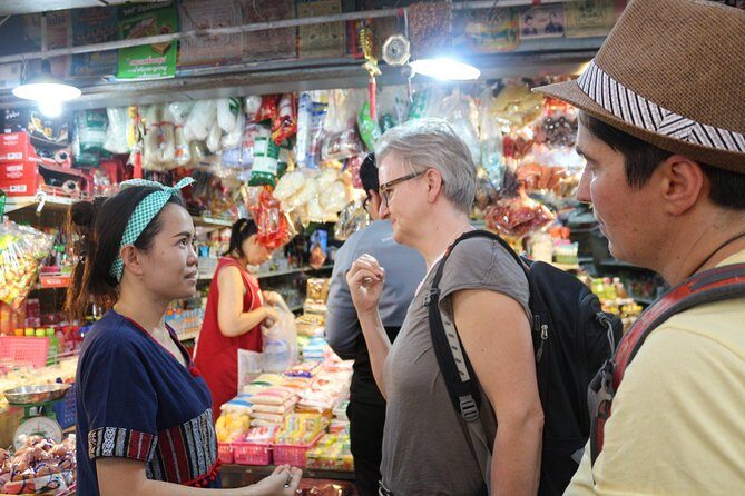 Half Day Evening Cooking Class with Market Tour in Chiang Mai - The Teaching Style: Humor, Pace, and Everyone Cooks