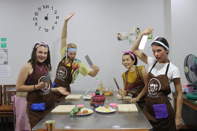 Half Day Evening Cooking Class with Market Tour in Chiang Mai - What You Eat and What You Can Use Later
