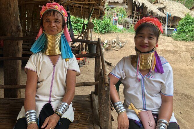 Half Day Long Neck hill tribe and Elephant POOPOOPAPER Park (Private Tour) - A tight half-day plan that actually works in Chiang Mai