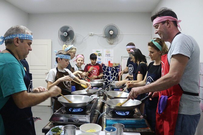 Half Day Morning Cooking Class with Market Tour in Chiang Mai - The cooking class: step-by-step, hands-on, with room to ask questions