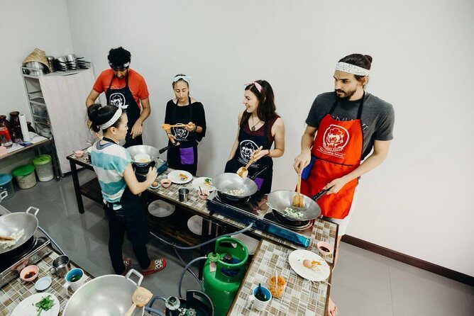 Half Day Morning Cooking Class with Market Tour in Chiang Mai - What you’ll cook and how the tasting portion works
