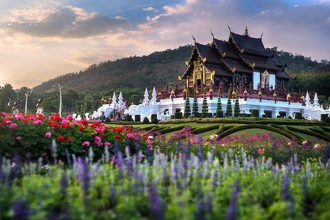Half Day Phra That Doi Kham Temple and Royal Park Rajapruek (Private Tour) - Should you book? My quick verdict